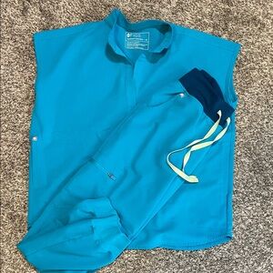 Figs Teal Scrub Ensemble